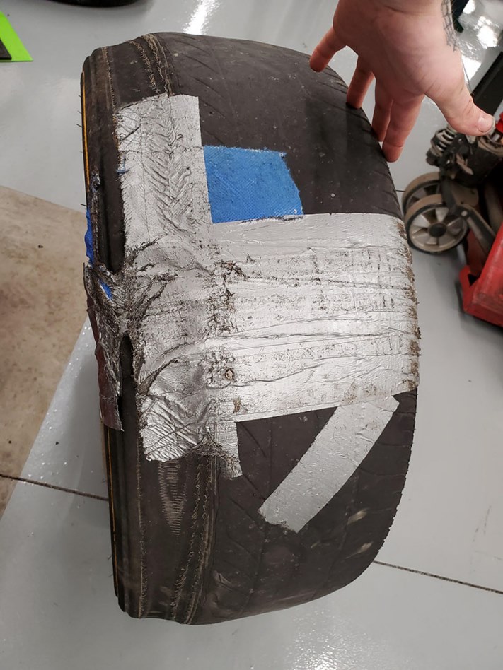 Ավտոսպասարկման 15 լուսանկար, որոնք կասկածի տակ են դնում աշխատողների պրոֆեսիոնալիզմը