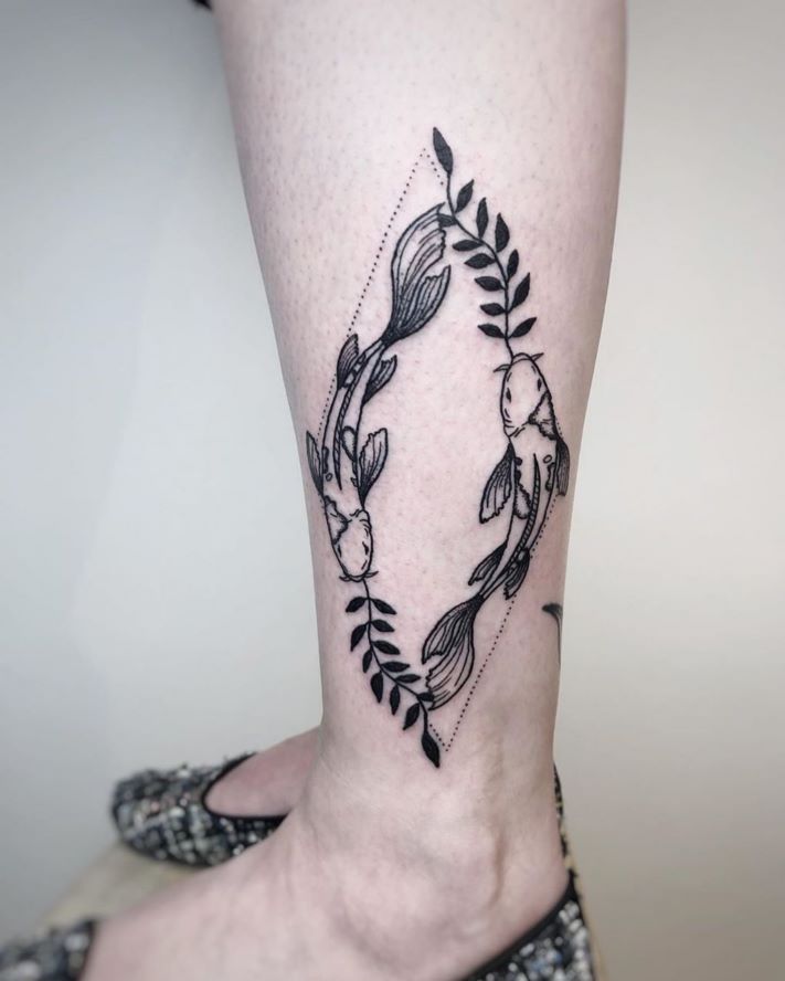 Շատ գեղեցիկ և անսովոր, կրեատիվ, իմաստով դաջվածքների 20 օրինակ, որոնք արվել են ոտքերին