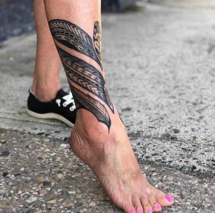 Շատ գեղեցիկ և անսովոր, կրեատիվ, իմաստով դաջվածքների 20 օրինակ, որոնք արվել են ոտքերին