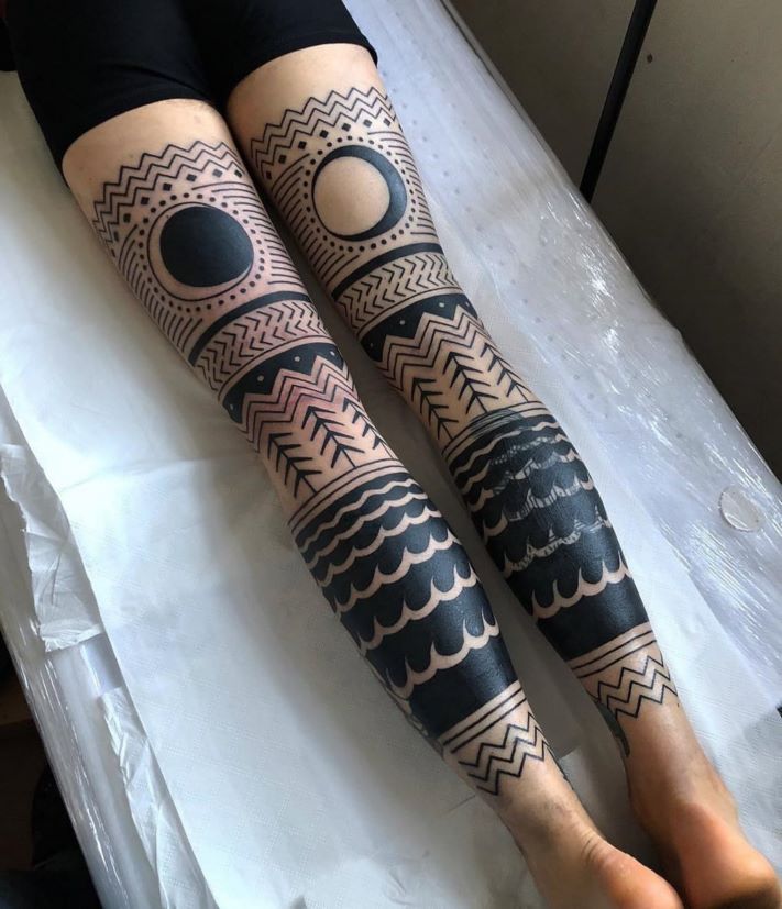 Շատ գեղեցիկ և անսովոր, կրեատիվ, իմաստով դաջվածքների 20 օրինակ, որոնք արվել են ոտքերին