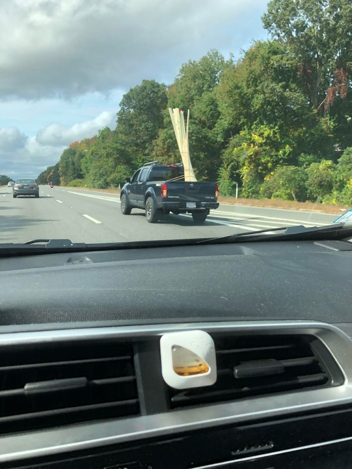 19 զավեշտալի դեպքեր մեքենաների հետ, որոնք բոլորովին էլ մեղավոր չեն, որ իրենց վարորդներն այդքան տարօրինակ են