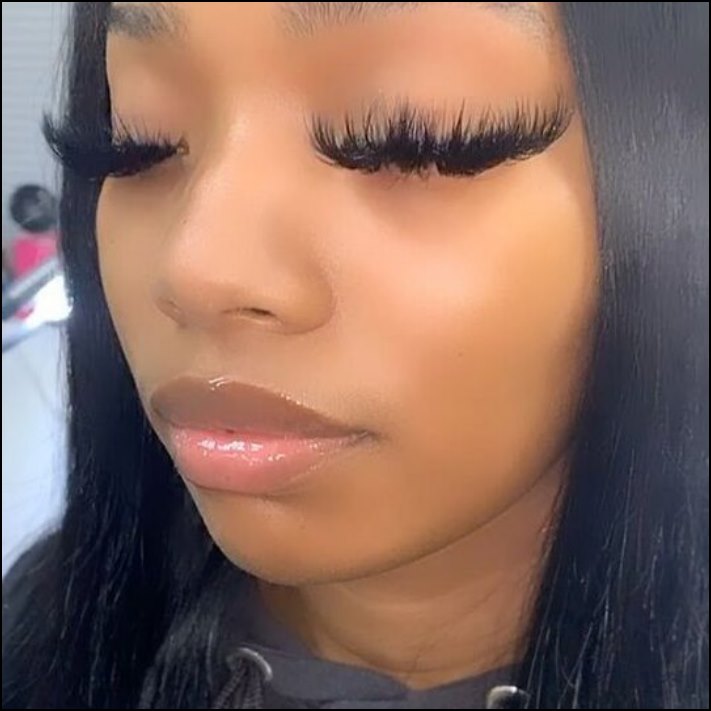 Դրանցով կարող են ավլել հատակը: 10 աղջիկ, ովքեր չափազանց հեռու են գնացել թարթիչների հարցում