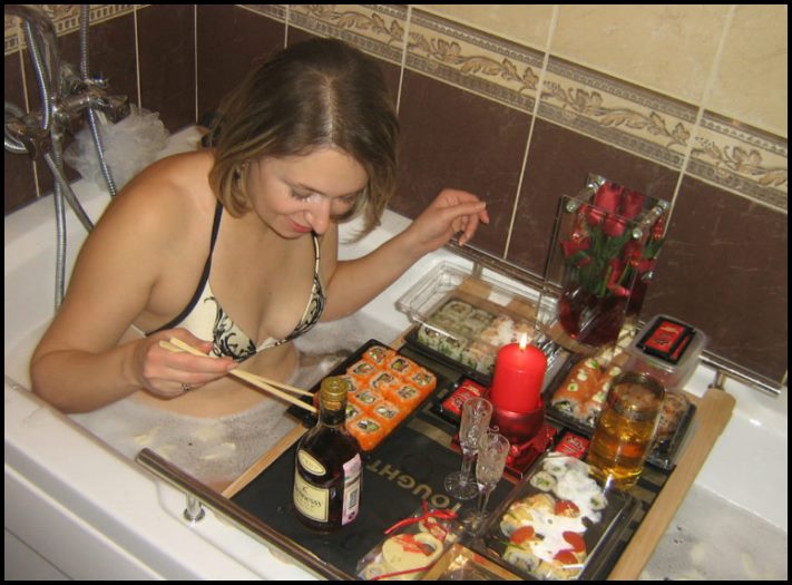 Ռոմանտիկների լուսանկարներ սոցցանցերից, ովքեր կիսվել են իրենց գայթակղելու խաղաքարտերով