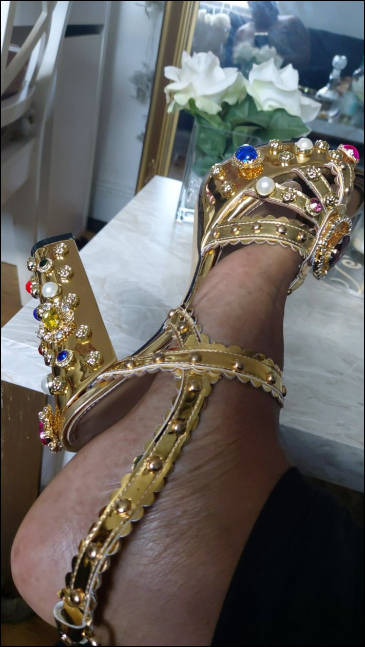 20 միամիտ մարդիկ, ովքեր զոհ դարձան` ինտերնետում առցանց գնումներ կատարելով