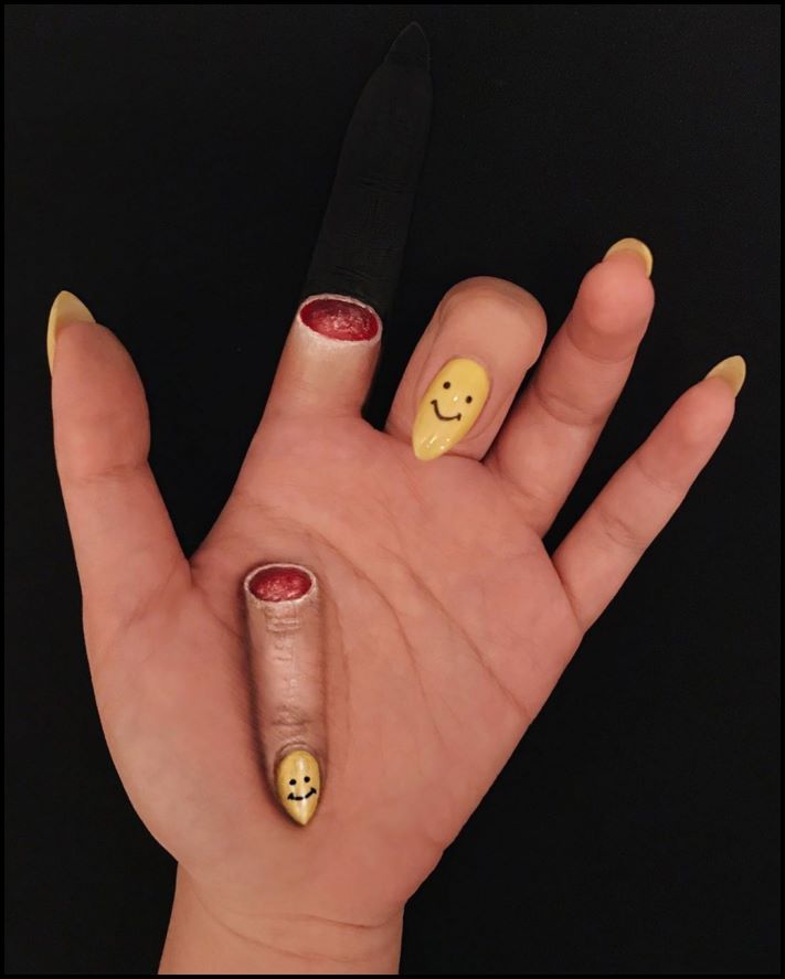 Դիմահարդարուհին ձեռքերի ու ոտքերի վրա պատրանքներ է ստեղծում: Այնքան իրատեսական է երևում, որ ակամայից փշաքաղվում ես