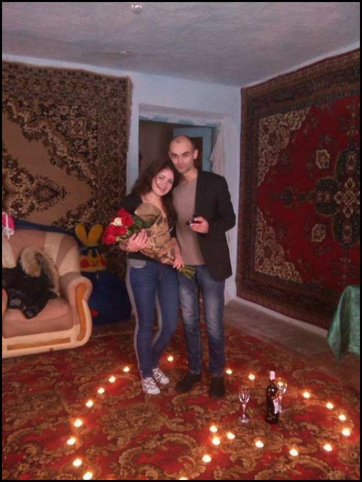 Ռոմանտիկների լուսանկարներ սոցցանցերից, ովքեր կիսվել են իրենց գայթակղելու խաղաքարտերով