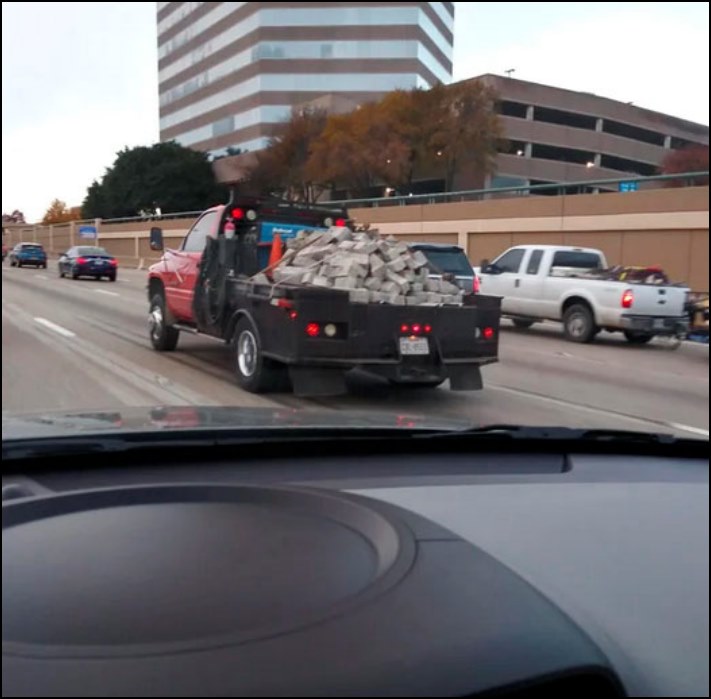 16 անգամ, երբ պարզ առաջադրանքը կատարել են այնպես, որ քիչ է մնում կանգնած տեղից ընկնես