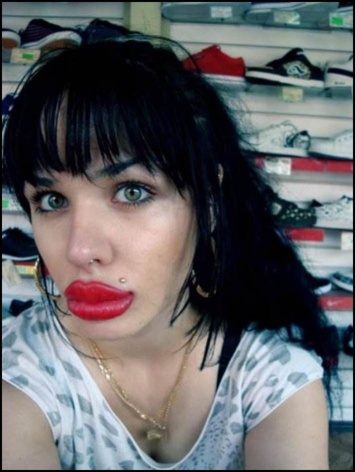 &laquo;Կանգնեք, ես կիջնեմ&raquo;։ Ժամանակակից գեղեցկուհիների լուսանկարներ, որոնց նայելիս ցնցվում ես