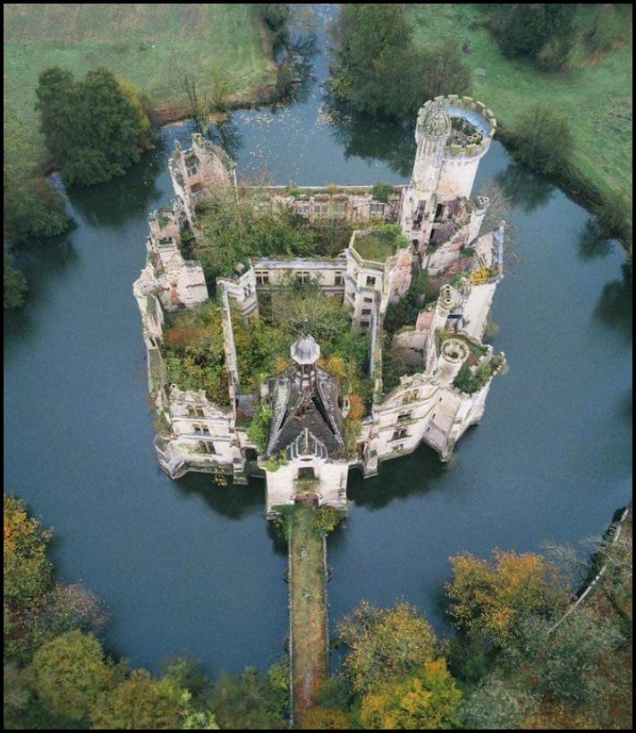 Լքված վայրերի 17 լուսանկար, որոնց վրա ժամանակն իր կնիքն է դրել