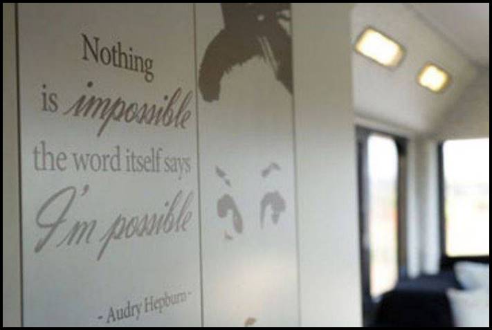 Երբ տղան ասաց, որ ապրելու է այս լքված ավտոբուսում, բոլորը կարծեցին, թե նա խելագարվել է. Միայն տեսեք, թե ինչի վերածեց այն մի քանի օր անց