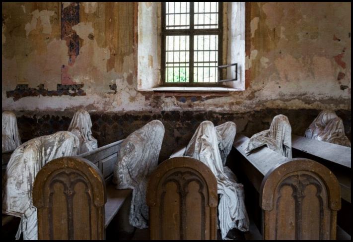 Լքված վայրերի 17 լուսանկար, որոնց վրա ժամանակն իր կնիքն է դրել