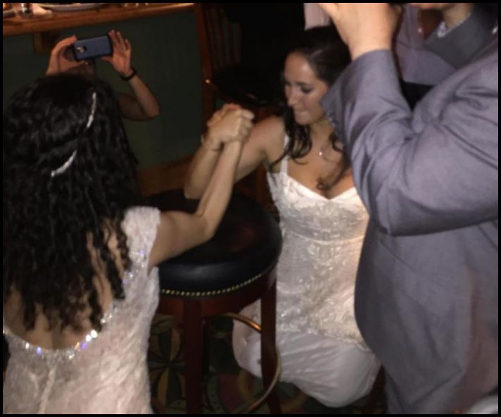 20 զվարճալի լուսանկար, որոնք այնքան էլ նման չեն այն լուսանկարներին, որոնք ընդունված է նկարել հարսանեկան ֆոտոսեսիաների ժամանակ