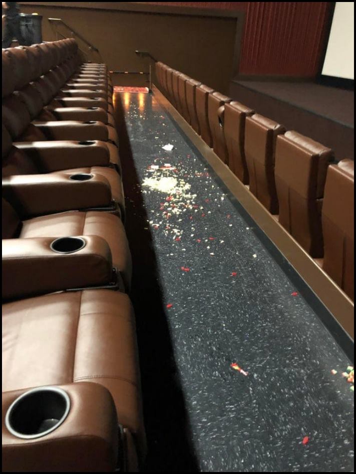 16 դեպք, երբ մարդիկ հասարակական վայրերում իրենց այնքան տգեղ են պահել, որ պարկեշտ բառեր դժվար է գտնել