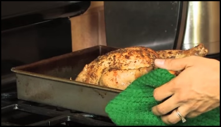 Ահա, թե ինչու չպետք է լվանալ հավը եփելուց առաջ. ՍԽԱԼ, որն անում է մարդկանց 90 տոկոսը