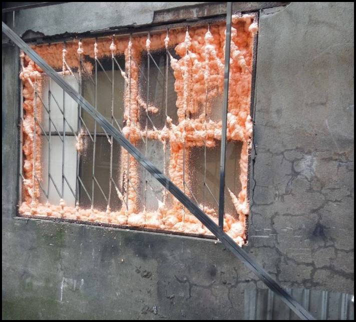 15 մարդ, ովքեր կուրորեն հավատում են, որ պոլիուրեթանային փրփուրը լուծում է բոլոր խնդիրները, նույնիսկ գոյություն չունեցողները