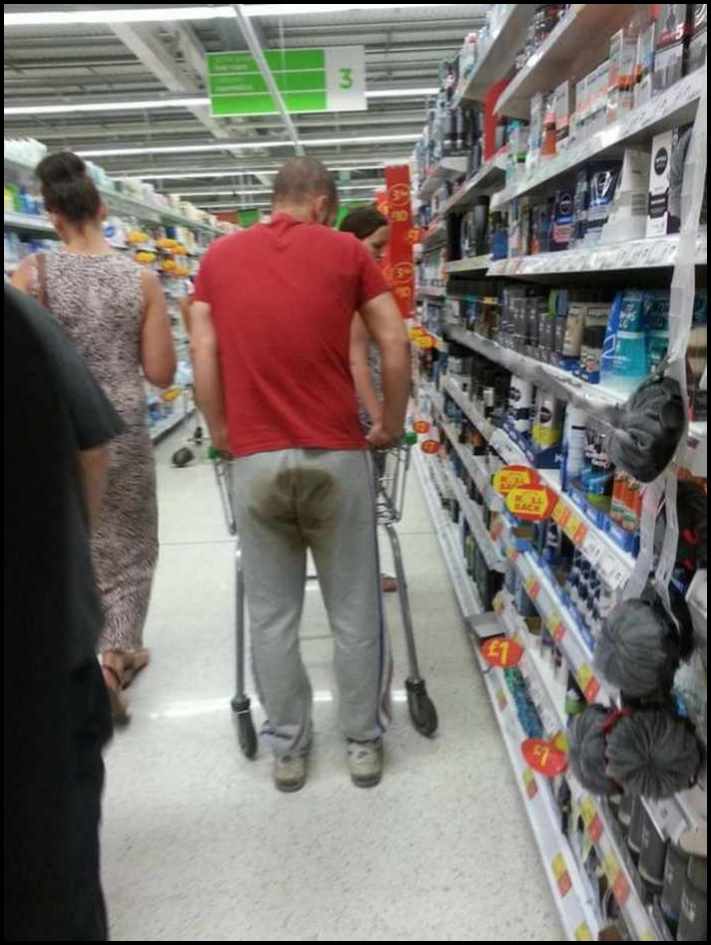 Walmart խանութների հաճախորդներ, ովքեր ապացուցում են, որ նորաձևությունը շատ անհատական ​​զգացում է
