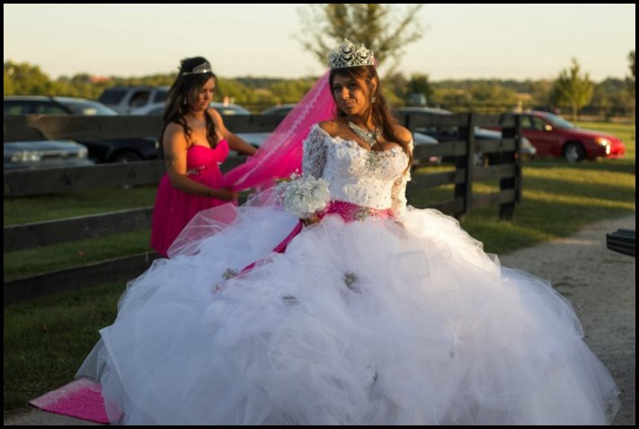 Լուսանկարներ գնչուական հարսանիքներից, որոնց ամոթալի է նայել նույնիսկ նրանց համար, ովքեր չեն մասնակցել դրանց