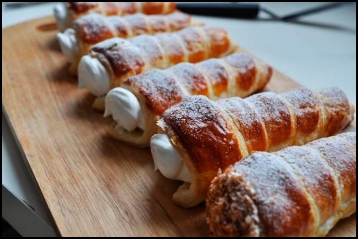 Բիսկվիթի խմորից սիգարետներ` եփած կրեմով