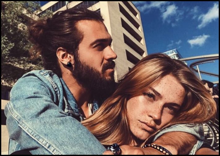 Այս զույգը սկսեց անձնական լուսանկարներ ներբեռնել համացանց և հայտնի դարձավ ամբողջ ինտերնետում