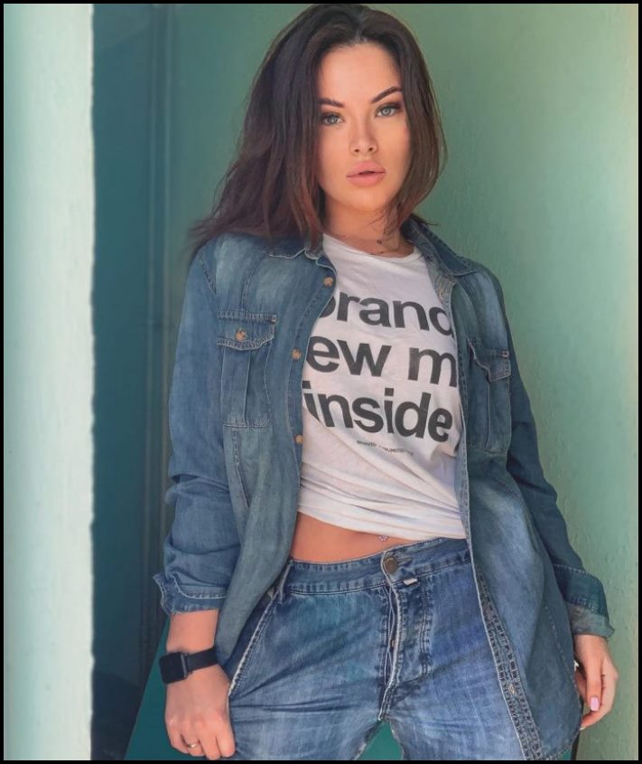 Նրան անվանում էին համացանցի ամենագեղեցիկ հարսնացուն, մինչև որ չհայտնվեցին նրա արխիվային լուսանկարները