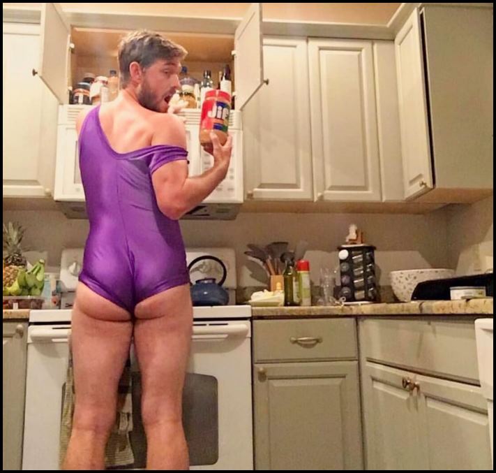 17 տղաներ, ովքեր որոշեցին մի փոքր նմանակում անել աղջիկներին՝ ցույց տալու համար, թե որքան ծիծաղելի են նրանք երբեմն կողքից