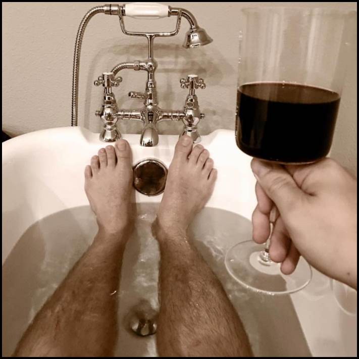 17 տղաներ, ովքեր որոշեցին մի փոքր նմանակում անել աղջիկներին՝ ցույց տալու համար, թե որքան ծիծաղելի են նրանք երբեմն կողքից