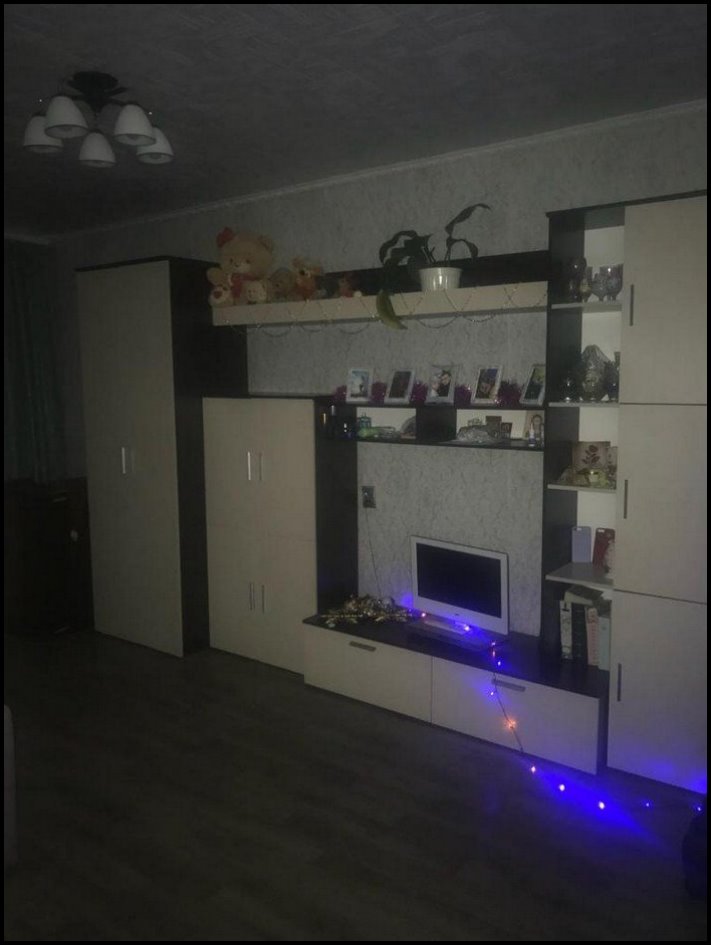 Երբ պետք է վերանորոգել, բայց փող չկա։ Հյուրասենյակի վերանորոգում կոպեկներով