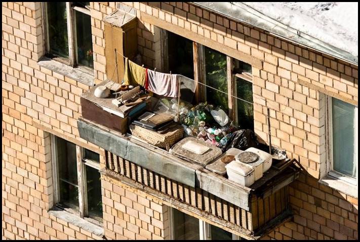 12 պատշգամբ, որտեղ տարօրինակ բան է կատարվում