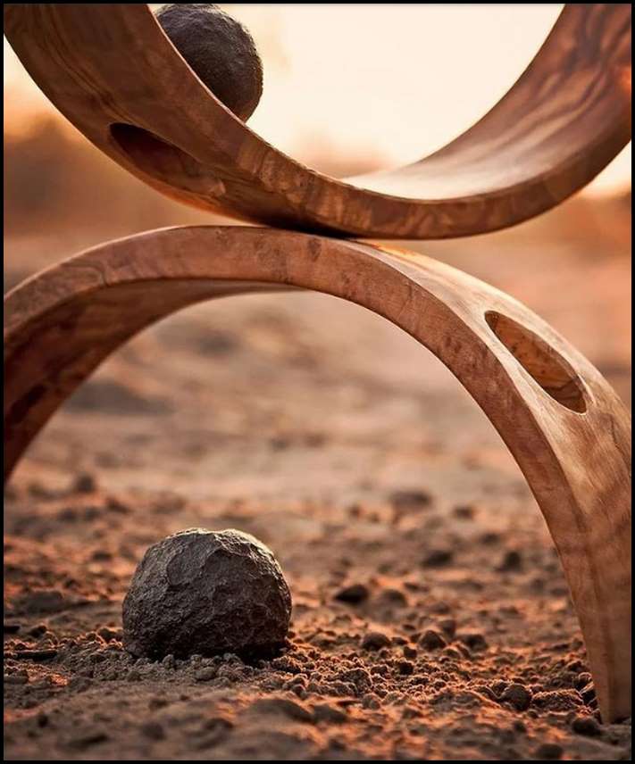 Հստակ նշաններ, որ պահապան հրեշտակը նայում է պատուհաններից և ինչ-որ տեղ մոտակայքում է