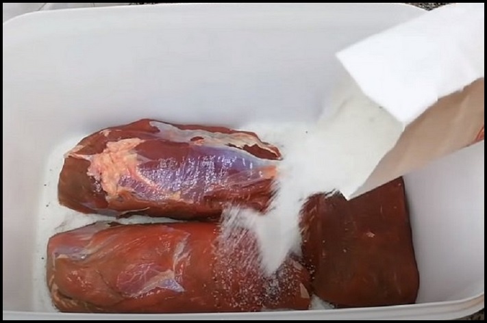 Ինչպես չորացնել միսը սովորական խոհանոցում. ապացուցված մեթոդ