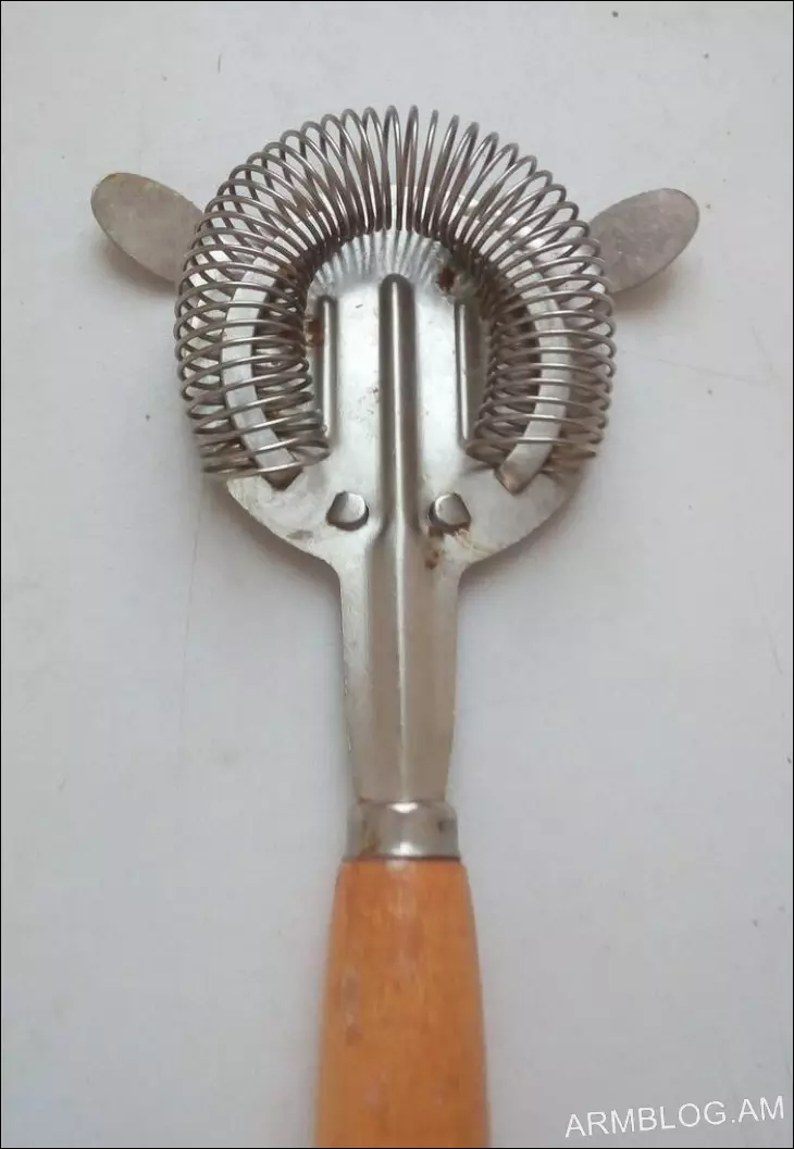 7 առարկա մեր ծնողների առօրյայից, որոնց նպատակն այսօր քչերն են հասկանում