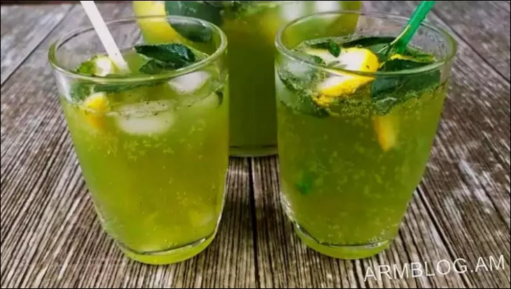 Տնական մոխիտո՝ շատ ավելի համեղ և շատ ավելի էժան, քան սրճարանում: Պատրաստ է րոպեների ընթացքում