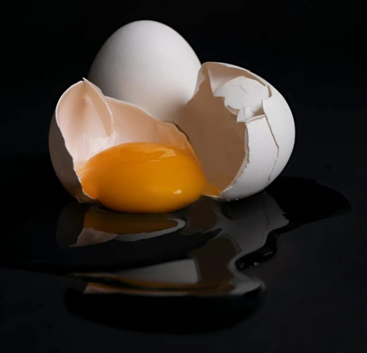 😱🥚 Հավկիթի մեջ գտա փոքրիկ, սահող գնդիկներ ու մտածեցի, թե միջատների ձվեր են, բայց հետո իմացա սարսափելի ճշմարտությունը։
