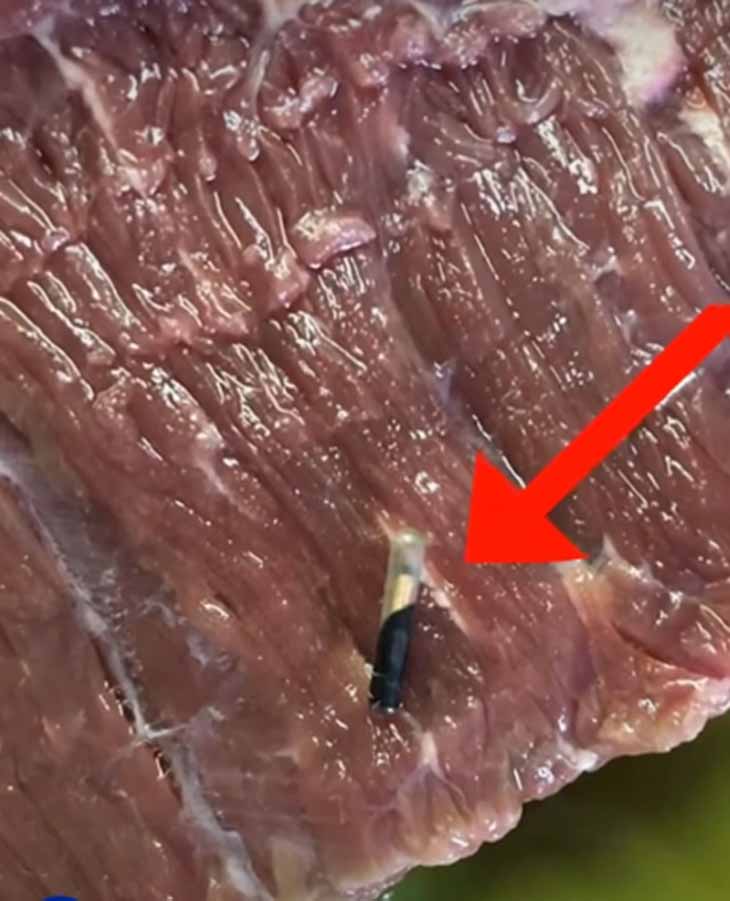 🥩Մսի մեջ տարօրինակ մի բան գտա. սարսափեցի, երբ հասկացա՝ ինչ է այն, և ինչպես է հայտնվել իմ մսի մեջ😱