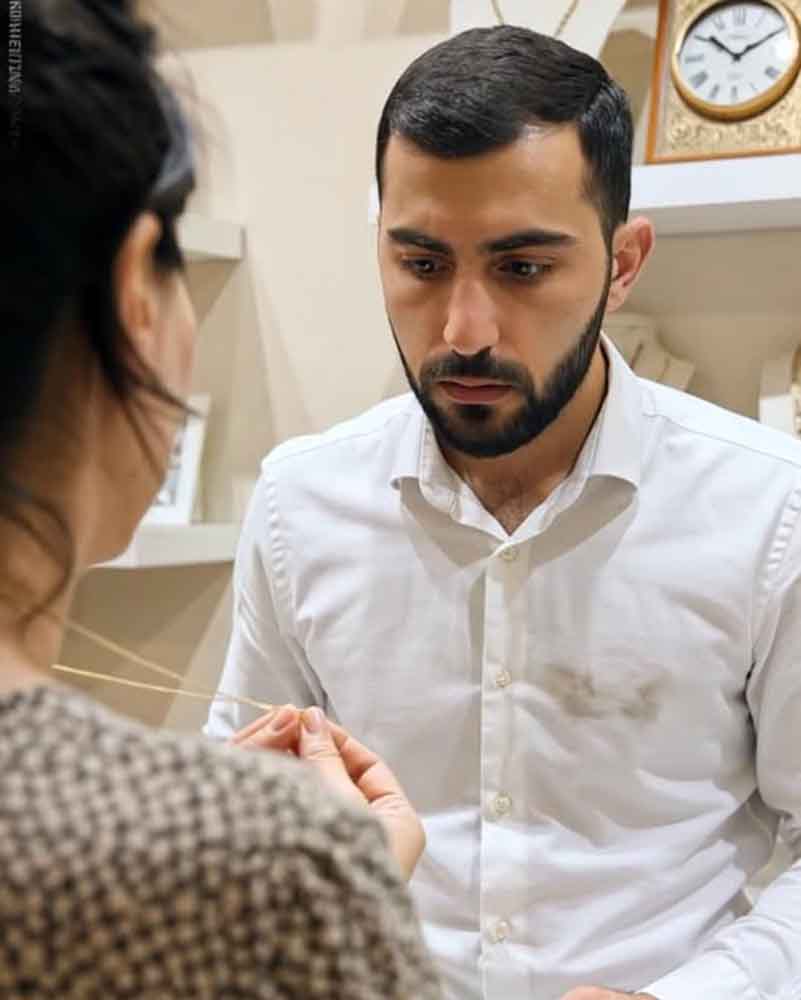 ՀՈՒՍԱՀԱՏ ՀՂԻ ԿԻՆԸ ՑԱՆԿԱՆՈՒՄ ԷՐ ՎԱՃԱՌԵԼ ԶՈՀՎԱԾ ԱՄՈՒՍՆՈՒ՝ ՈՍՏԻԿԱՆԻ ՄԻԱԿ ՀԻՇԱՏԱԿԸ, ՍԱԿԱՅՆ ԽԱՆՈՒԹԻ ՍԵՓԱԿԱՆԱՏԻՐՈՋ ԱՐՁԱԳԱՆՔԸ ՍՏԻՊԵՑ ՈՂՋ ՍՐԱՀԻՆ ՔԱՐԱՆԱԼ ՏԵՂՈՒՄ 😱